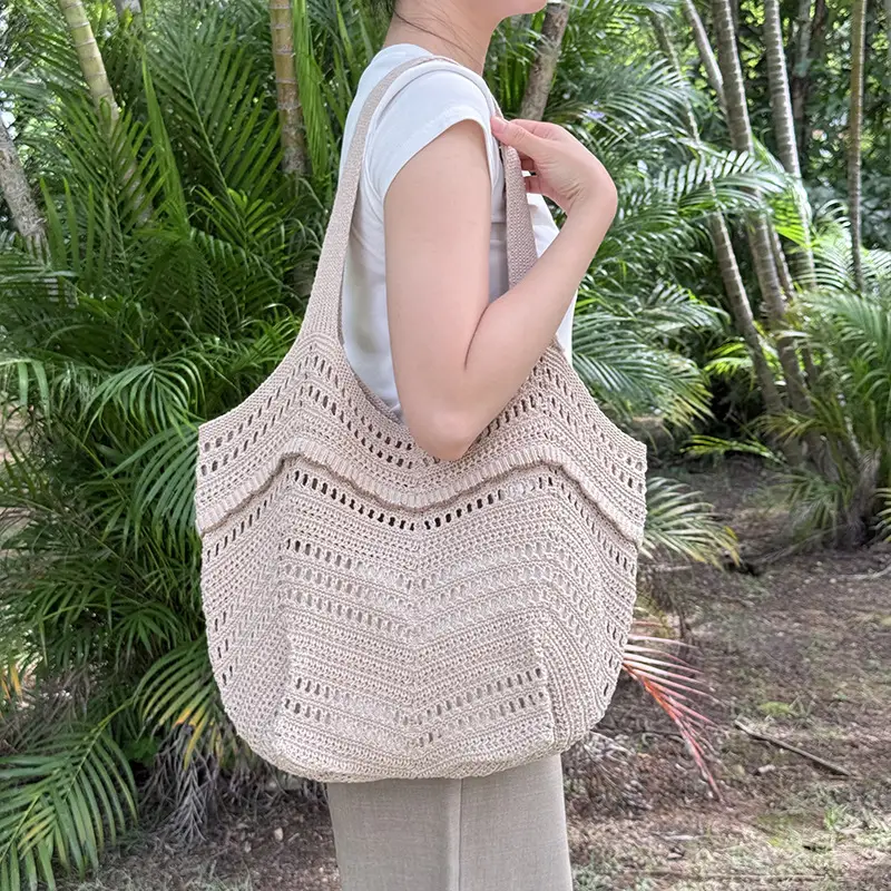 White Knitted Shoulder Bag for Women Beach Resort Style — feature 14