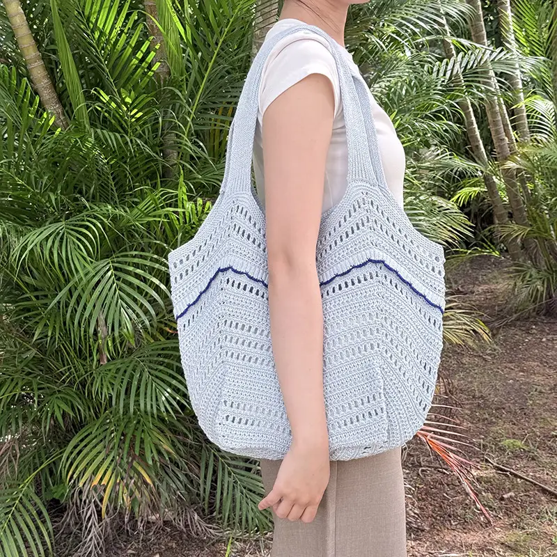 White Knitted Shoulder Bag for Women Beach Resort Style — feature 16