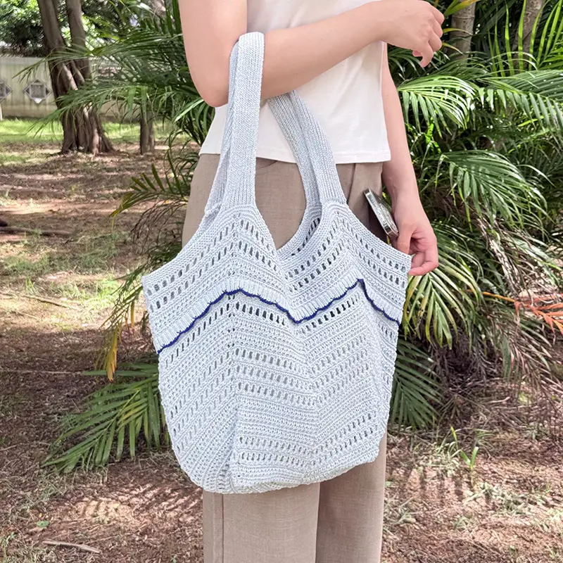 White Knitted Shoulder Bag for Women Beach Resort Style — feature 17