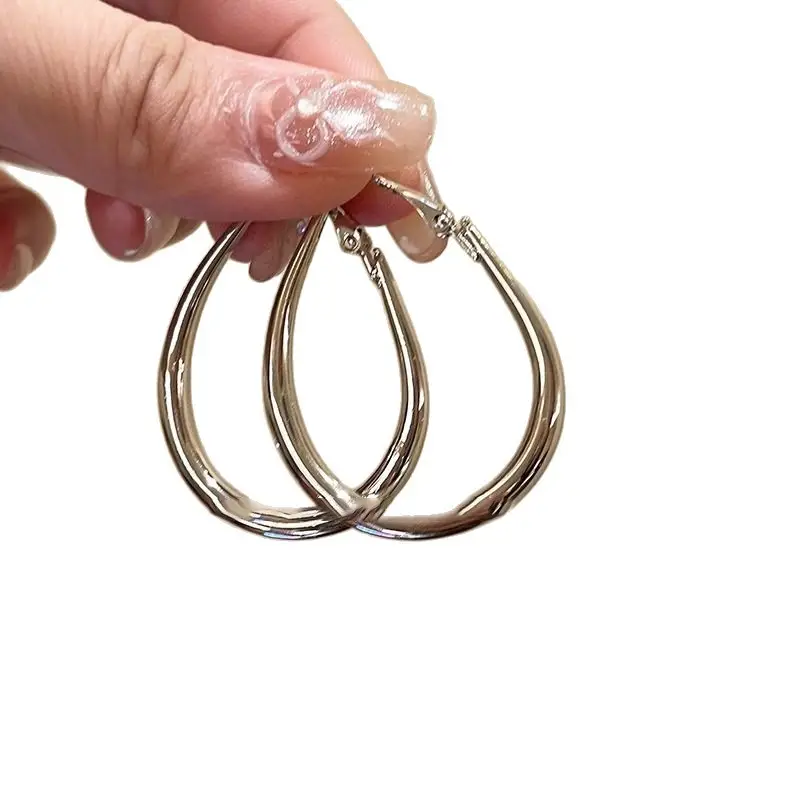 European and American Cross-Border Silver Needle Hoop Earrings, Metal Minimalist Style, Fashionable Versatile Simple Earrings with a Unique Design