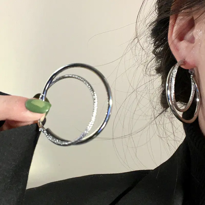 European and American Cross-Border Silver Needle Hoop Earrings, Metal Minimalist Style, Fashionable Versatile Simple Earrings with a Unique Design