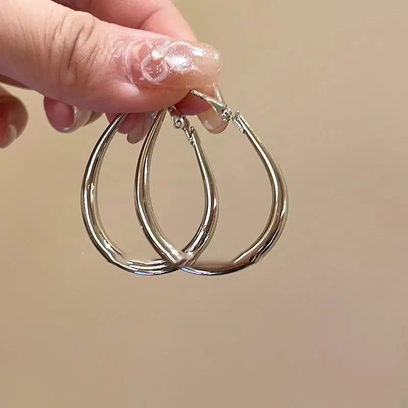 European and American Cross-Border Silver Needle Hoop Earrings, Metal Minimalist Style, Fashionable Versatile Simple Earrings with a Unique Design