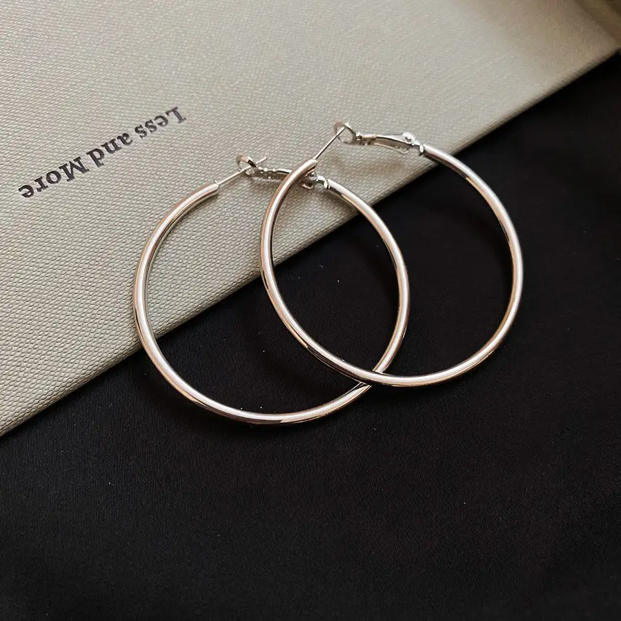 European and American Cross-Border Silver Needle Hoop Earrings, Metal Minimalist Style, Fashionable Versatile Simple Earrings with a Unique Design