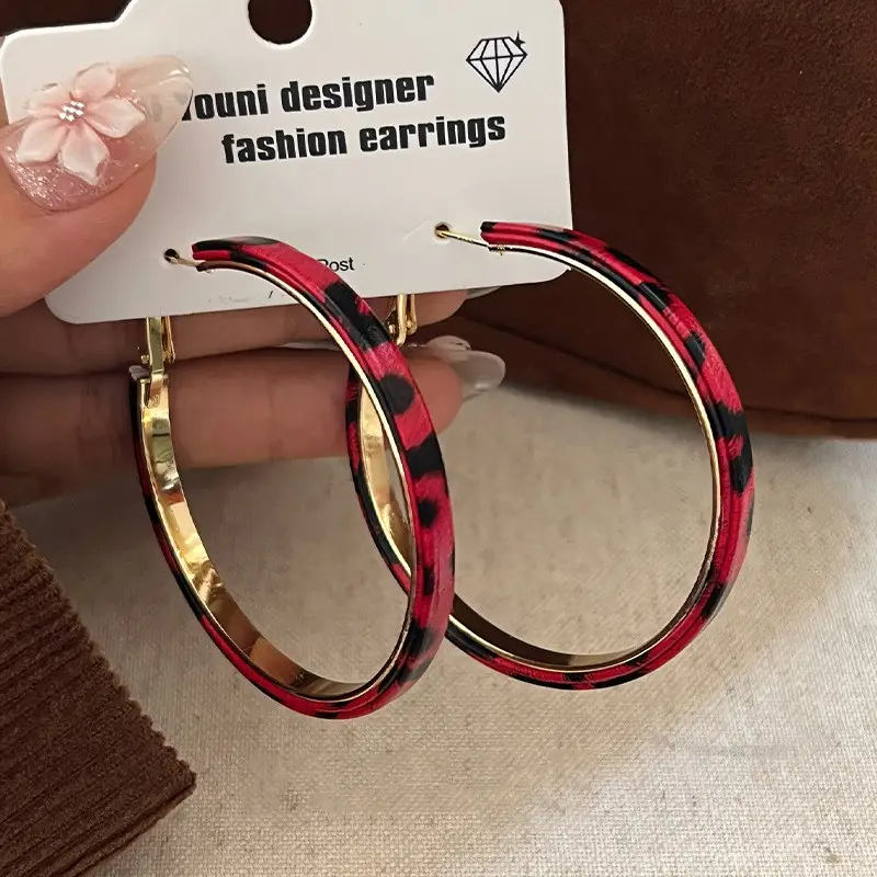 European and American Cross-Border Silver Needle Hoop Earrings, Metal Minimalist Style, Fashionable Versatile Simple Earrings with a Unique Design