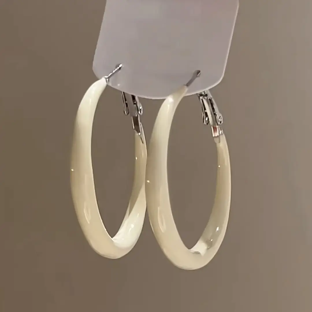 European and American Cross-Border Silver Needle Hoop Earrings, Metal Minimalist Style, Fashionable Versatile Simple Earrings with a Unique Design