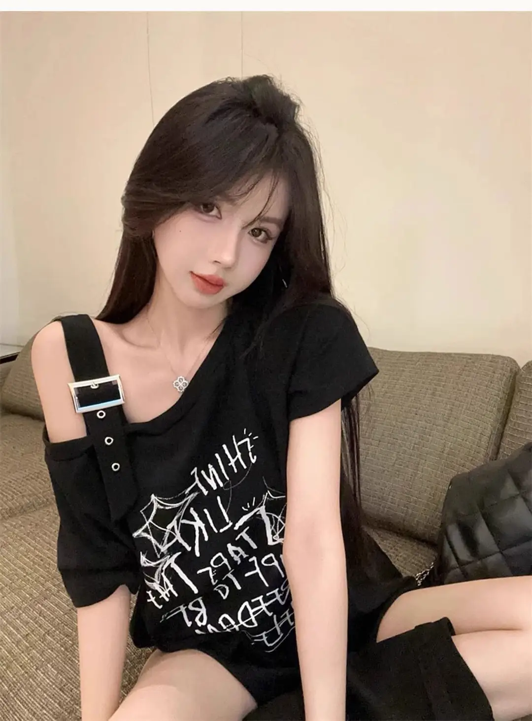 American-Style Hong Kong Fashion Spicy Girl Off-Shoulder Short-Sleeve T-Shirt for Women, Summer Design, Niche Style, Sweet and Cool, Loose Fit, Slimming Top — feature 15