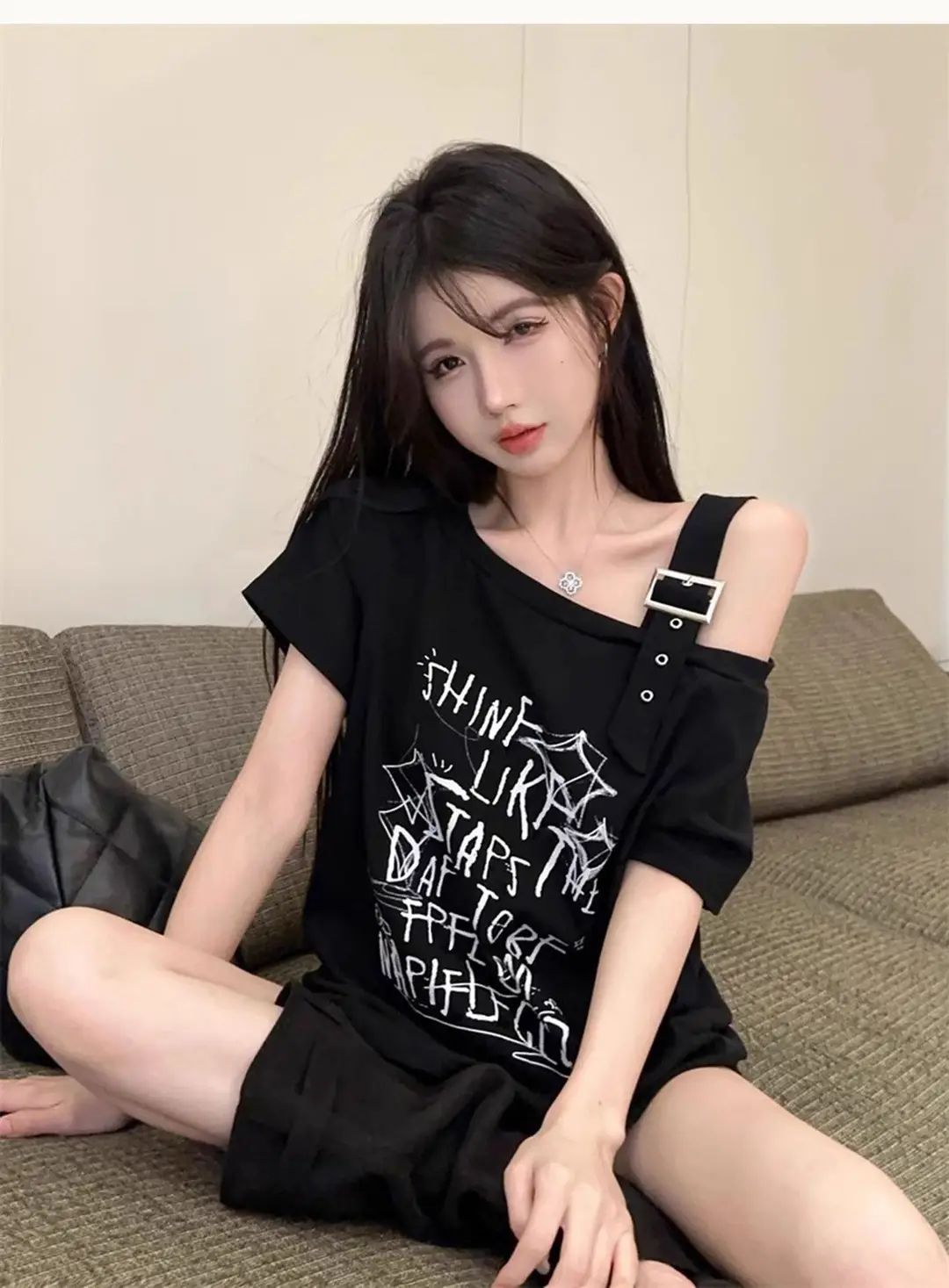 American-Style Hong Kong Fashion Spicy Girl Off-Shoulder Short-Sleeve T-Shirt for Women, Summer Design, Niche Style, Sweet and Cool, Loose Fit, Slimming Top — feature 19