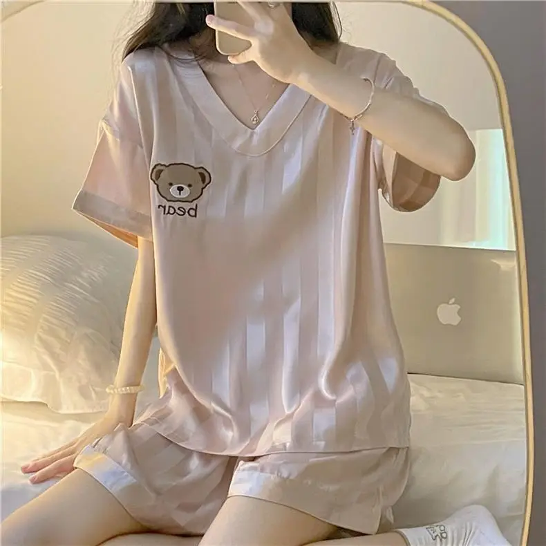 New Style Ice Silk Pajamas for Women, Summer Short-Sleeve, Sweet and Cute Bear Design, Can Be Worn Outside, V-Neck Loungewear, Thin Version — feature 4