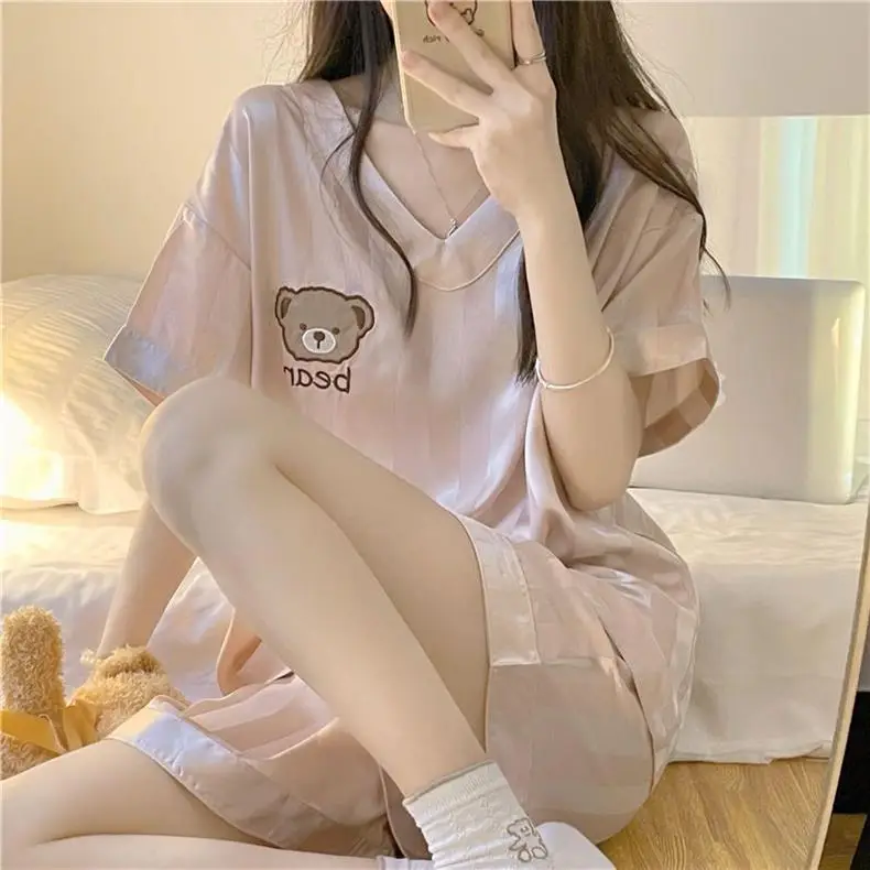 New Style Ice Silk Pajamas for Women, Summer Short-Sleeve, Sweet and Cute Bear Design, Can Be Worn Outside, V-Neck Loungewear, Thin Version — feature 6