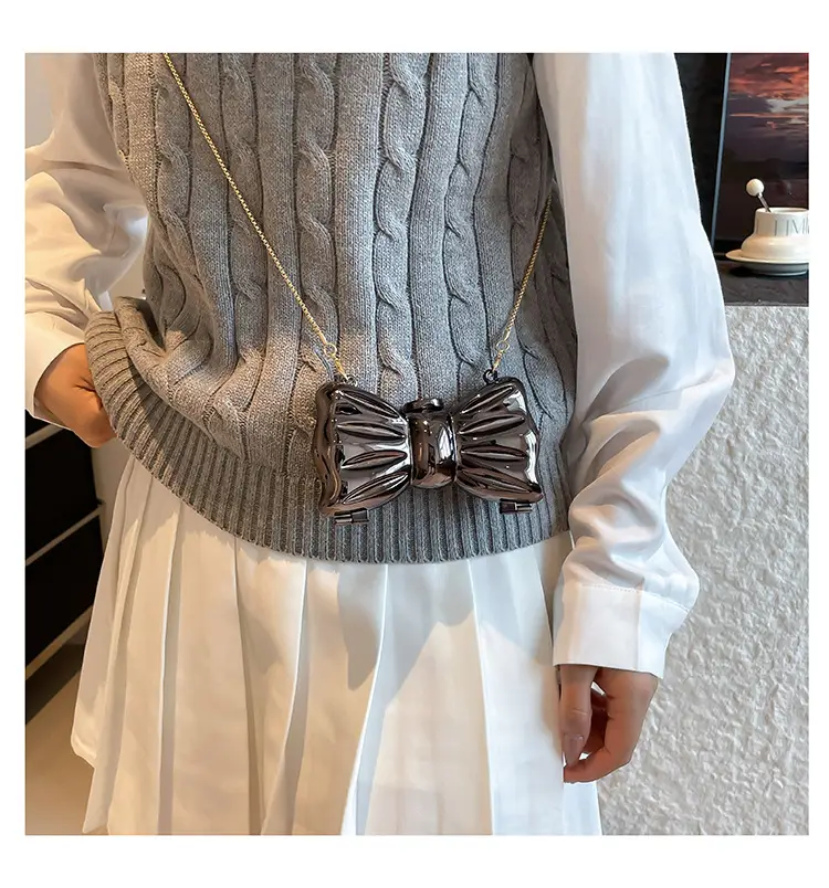 2025 Red Bow Metal Shoulder Bag for Women — feature 14