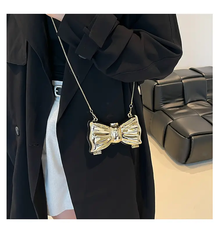 2025 Red Bow Metal Shoulder Bag for Women — feature 16