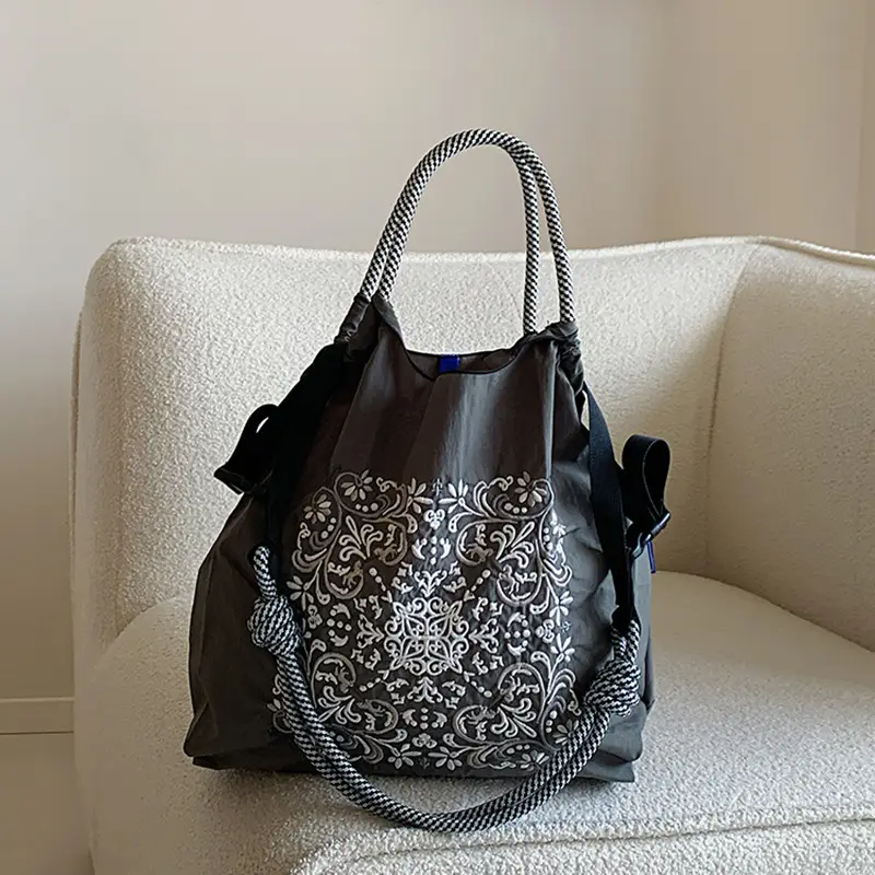 New Japanese-Style Embroidered Tote Bag Orange Green