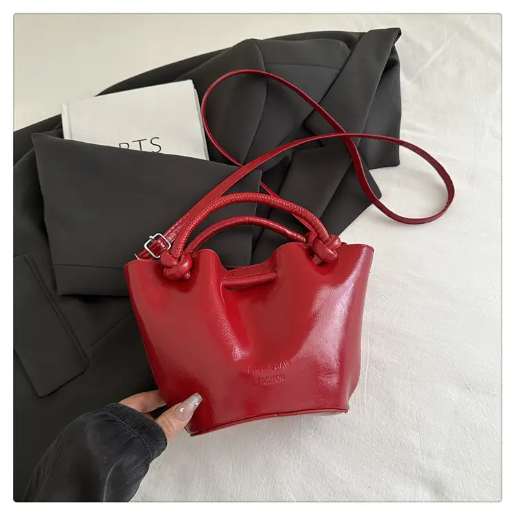 2025 New Crossbody Bag Solid Color Niche Design Women — feature 19
