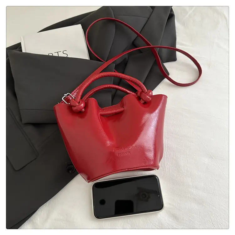 2025 New Crossbody Bag Solid Color Niche Design Women — feature 20