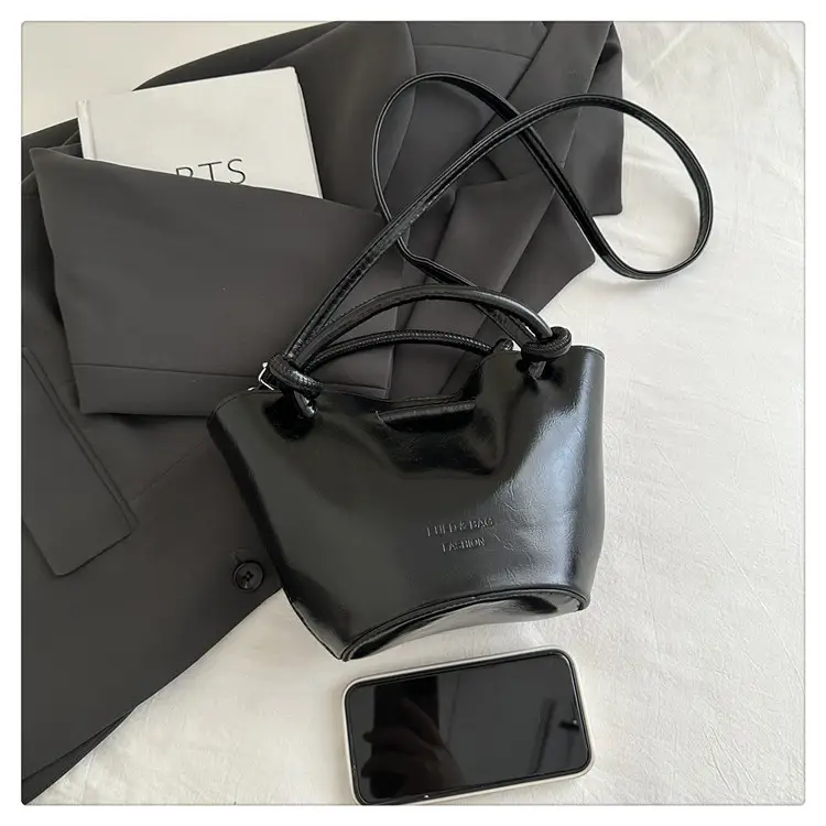 2025 New Crossbody Bag Solid Color Niche Design Women — feature 22