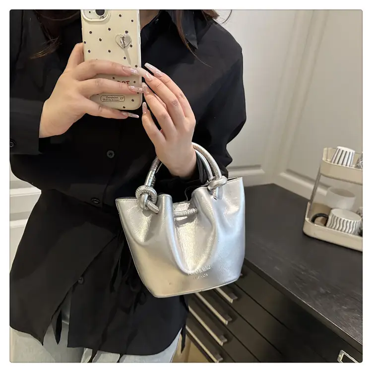 2025 New Crossbody Bag Solid Color Niche Design Women — feature 39