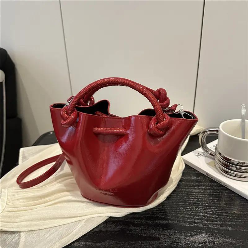 2025 New Crossbody Bag Solid Color Niche Design Women
