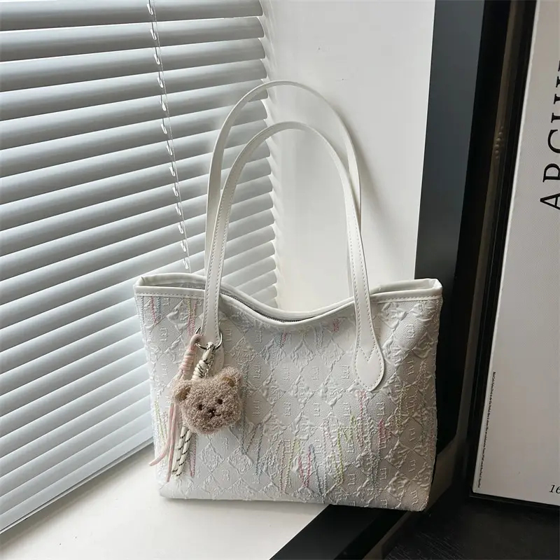 White Embroidered One-Shoulder Tote Bag for Women - Image 6