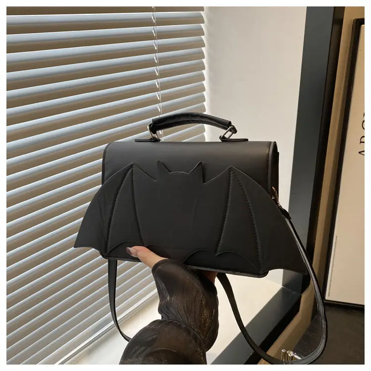 White Handheld Shoulder Bag for Women 2025 — feature 12