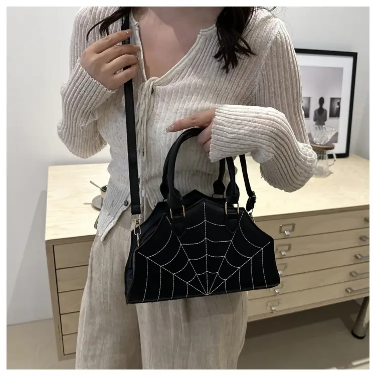 Red Western Style Shoulder Crossbody Bag 2025 — feature 30