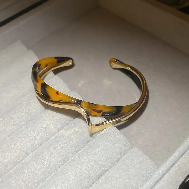 Real Gold Electroplated Geometric Open Bracelet Korean Style Ins Retro Accessible Luxury Bracelet Niche Personalized Design Hand Jewelry for Women