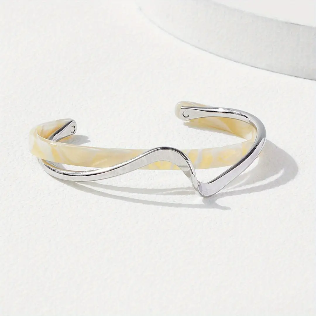 Real Gold Electroplated Geometric Open Bracelet Korean Style Ins Retro Accessible Luxury Bracelet Niche Personalized Design Hand Jewelry for Women
