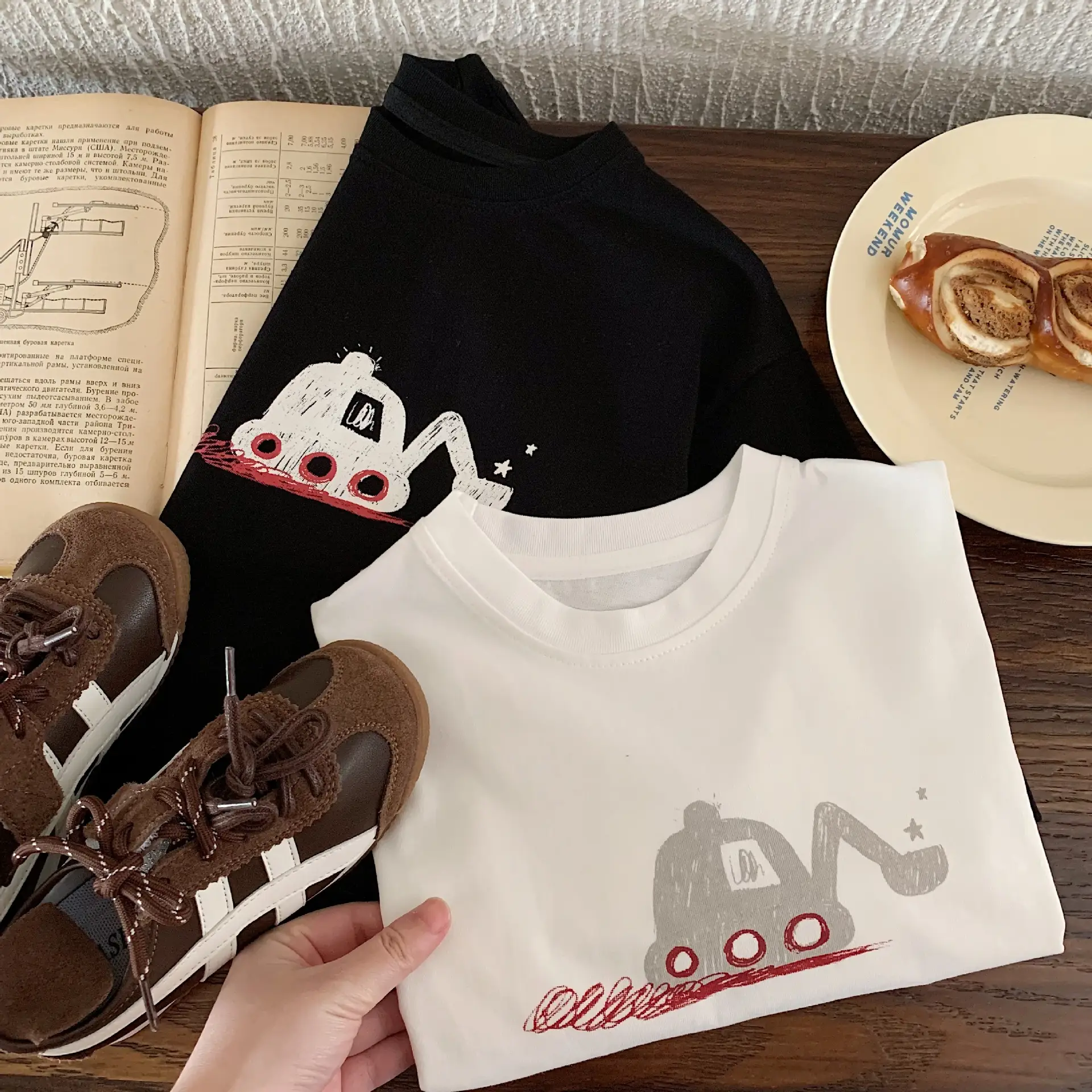 Kids T-Shirt White Black Cartoon Print Korean Style Boys