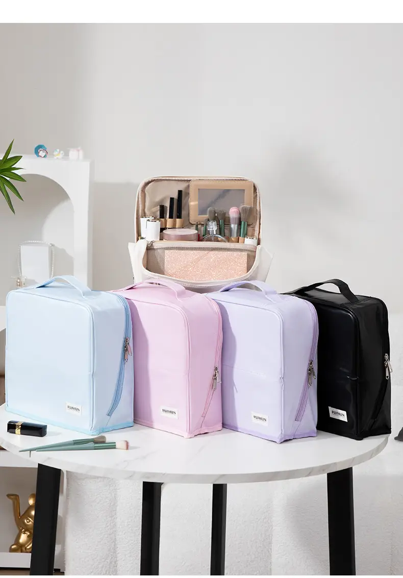 Hello Kitty Makeup Brush Storage Bag Blue Travel — feature 7