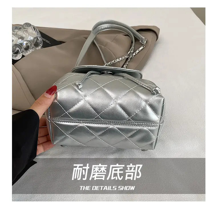 Silver Quilted Chain Shoulder Bag 2025 Fashion — feature 9