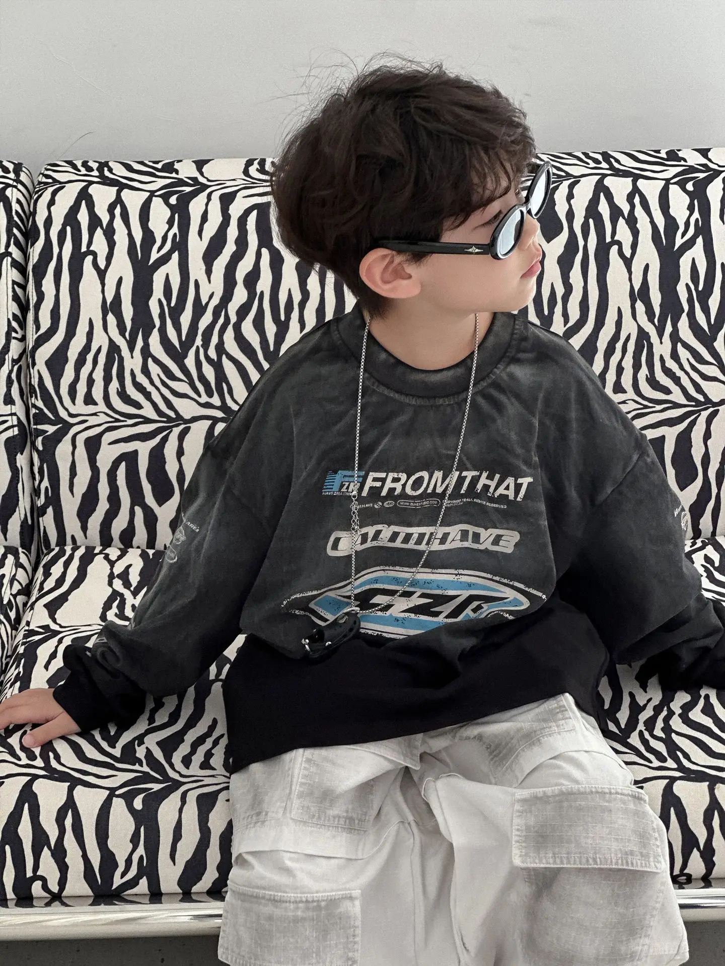 Boys Sweatshirt Black Cotton Loose Long Sleeve Autumn 2025 - Image 4
