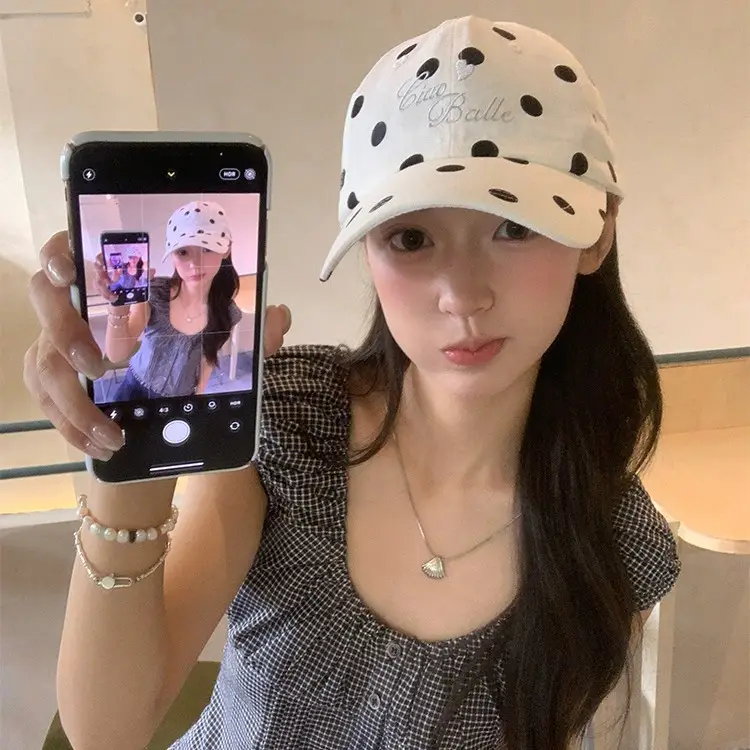 Women Casual Checkered Baseball Cap Sun Hat - Image 3