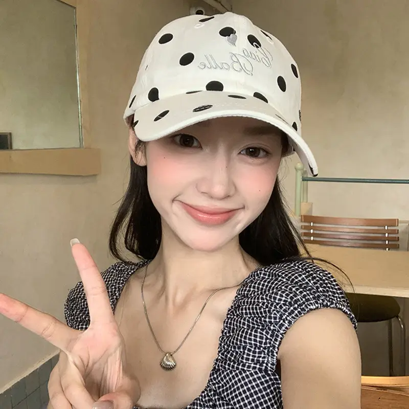 Women Casual Checkered Baseball Cap Sun Hat - Image 4