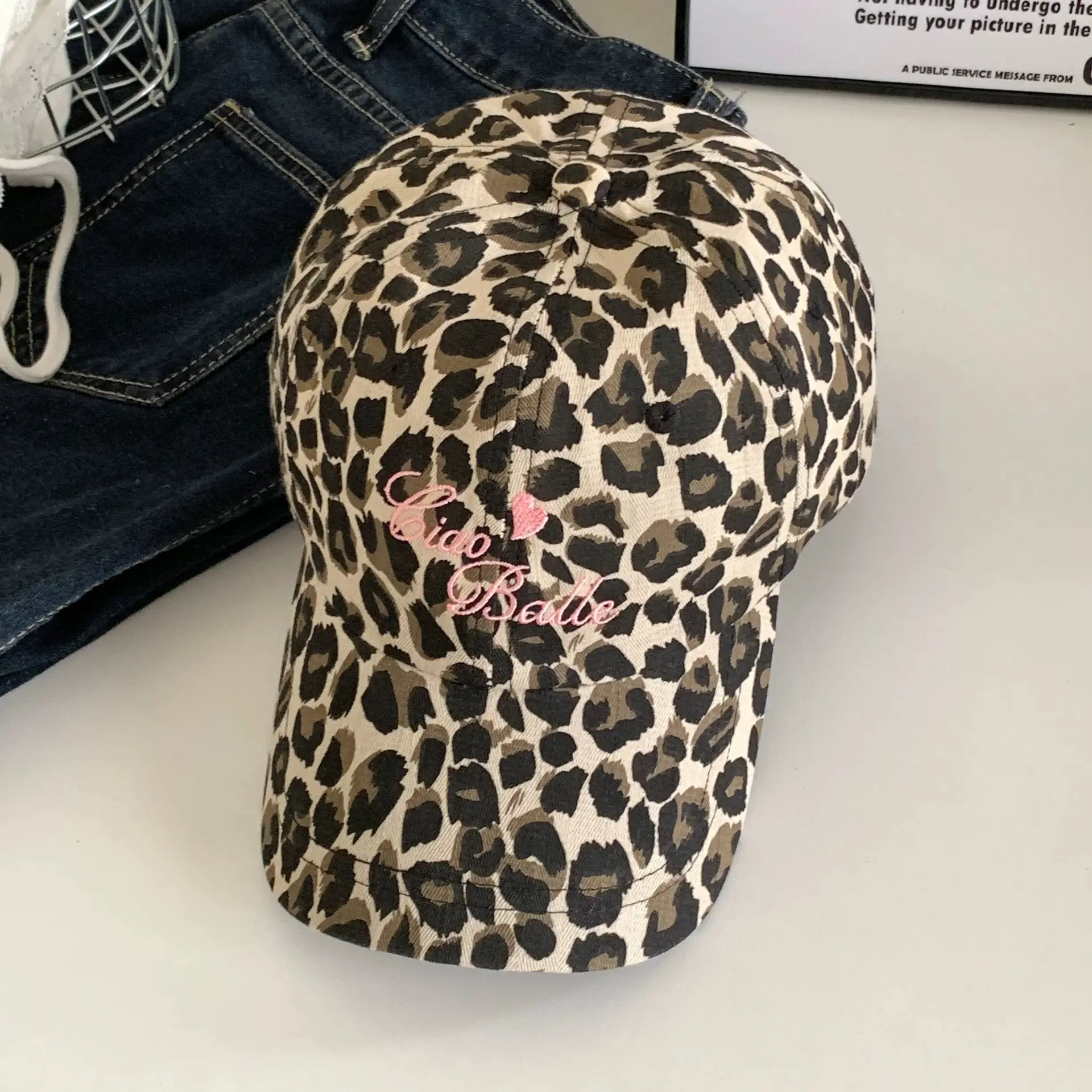 Women Casual Checkered Baseball Cap Sun Hat - Image 2