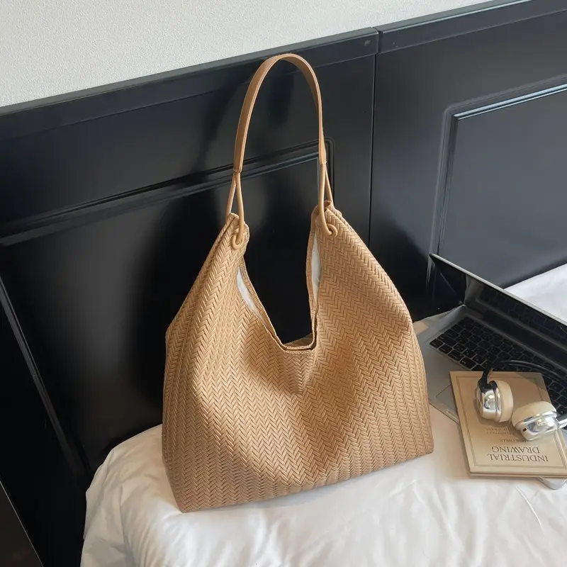 Women's Retro Brown Textured Shoulder Bag 2025 - Image 3