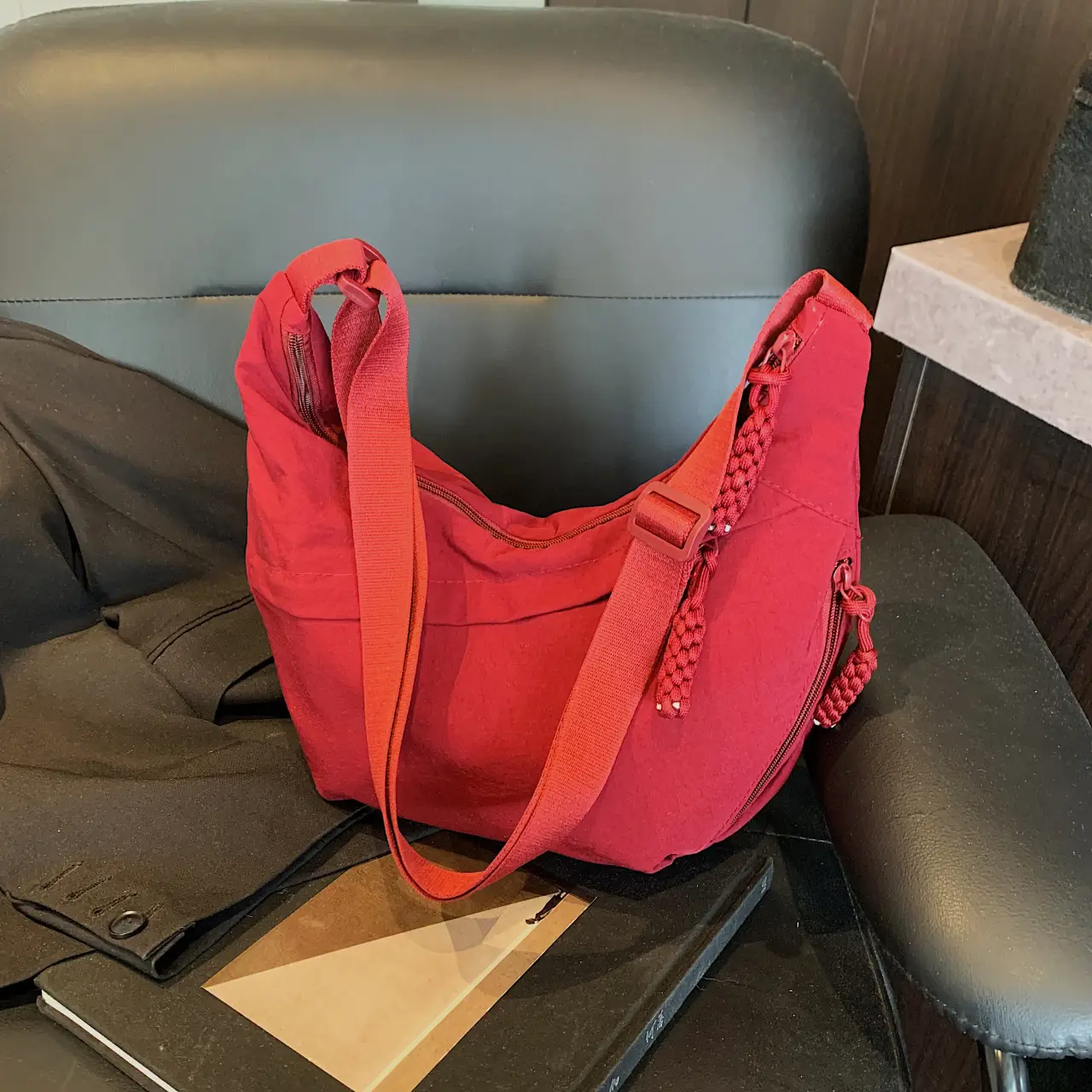 Nylon Crossbody Bag Large Capacity Japanese Style - Image 3