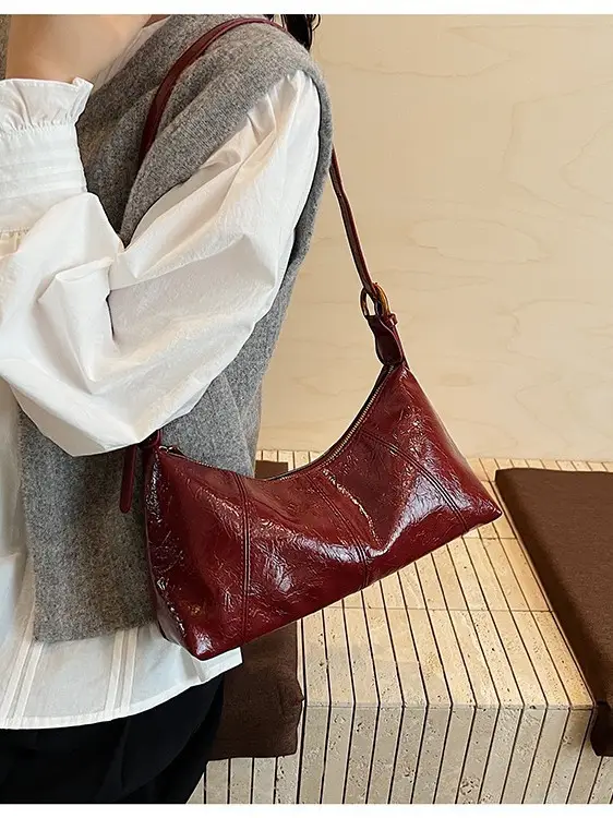 Black Leather Crossbody Bag 2025 Retro Design - Image 8