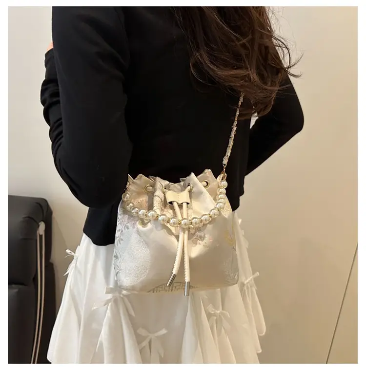 Pearl Embroidered Hand Bag for Women 2025 Summer — feature 13
