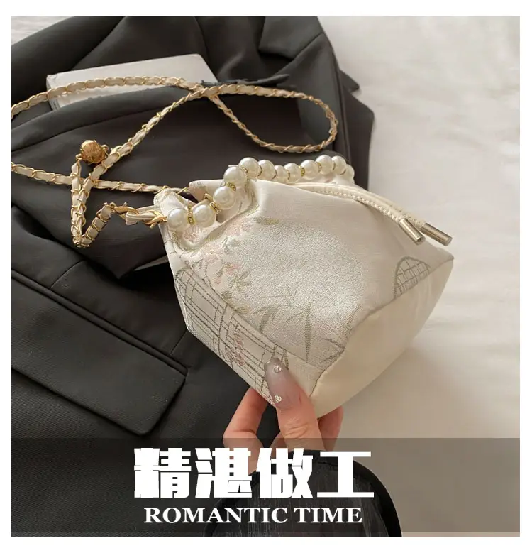 Pearl Embroidered Hand Bag for Women 2025 Summer — feature 3