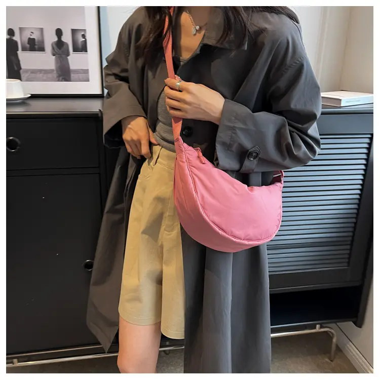 Pink Waterproof Crossbody Bag for Women Large Capacity — feature 15