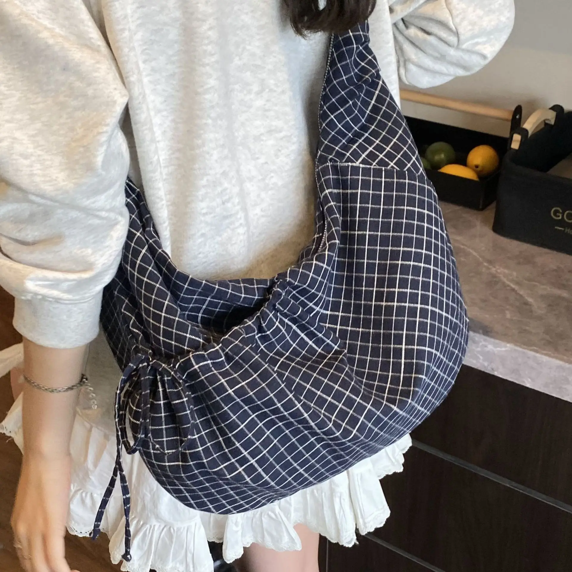 Drawstring Canvas Bag Plaid Design Women's Commuter Bag - Image 5