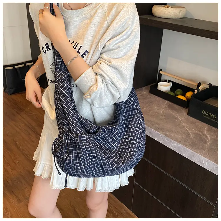 Drawstring Canvas Bag Plaid Design Women's Commuter Bag — feature 16