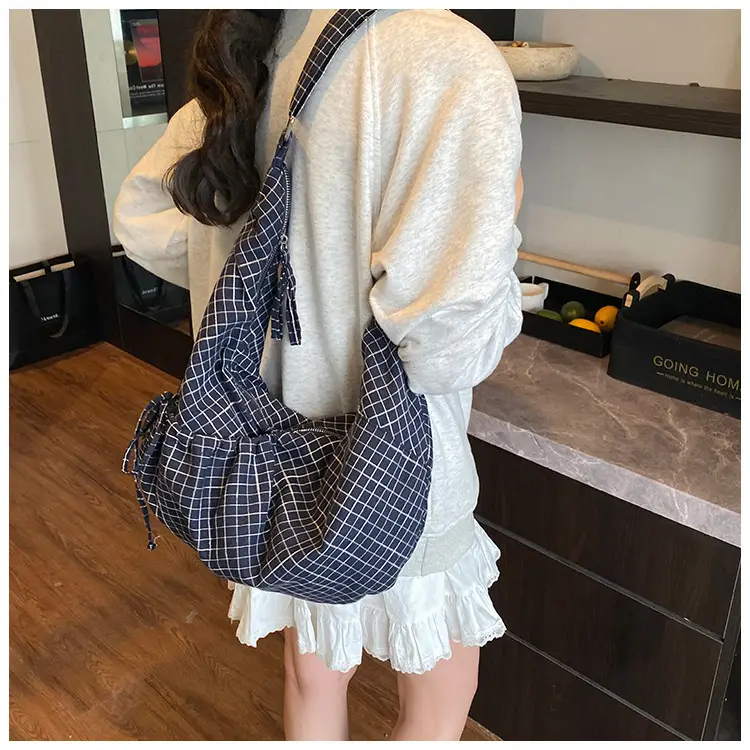 Drawstring Canvas Bag Plaid Design Women's Commuter Bag — feature 18