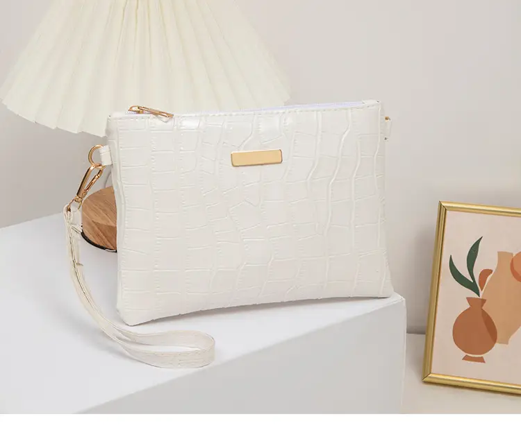 Golden Croc Quilted Crossbody Bag for Women - Image 2
