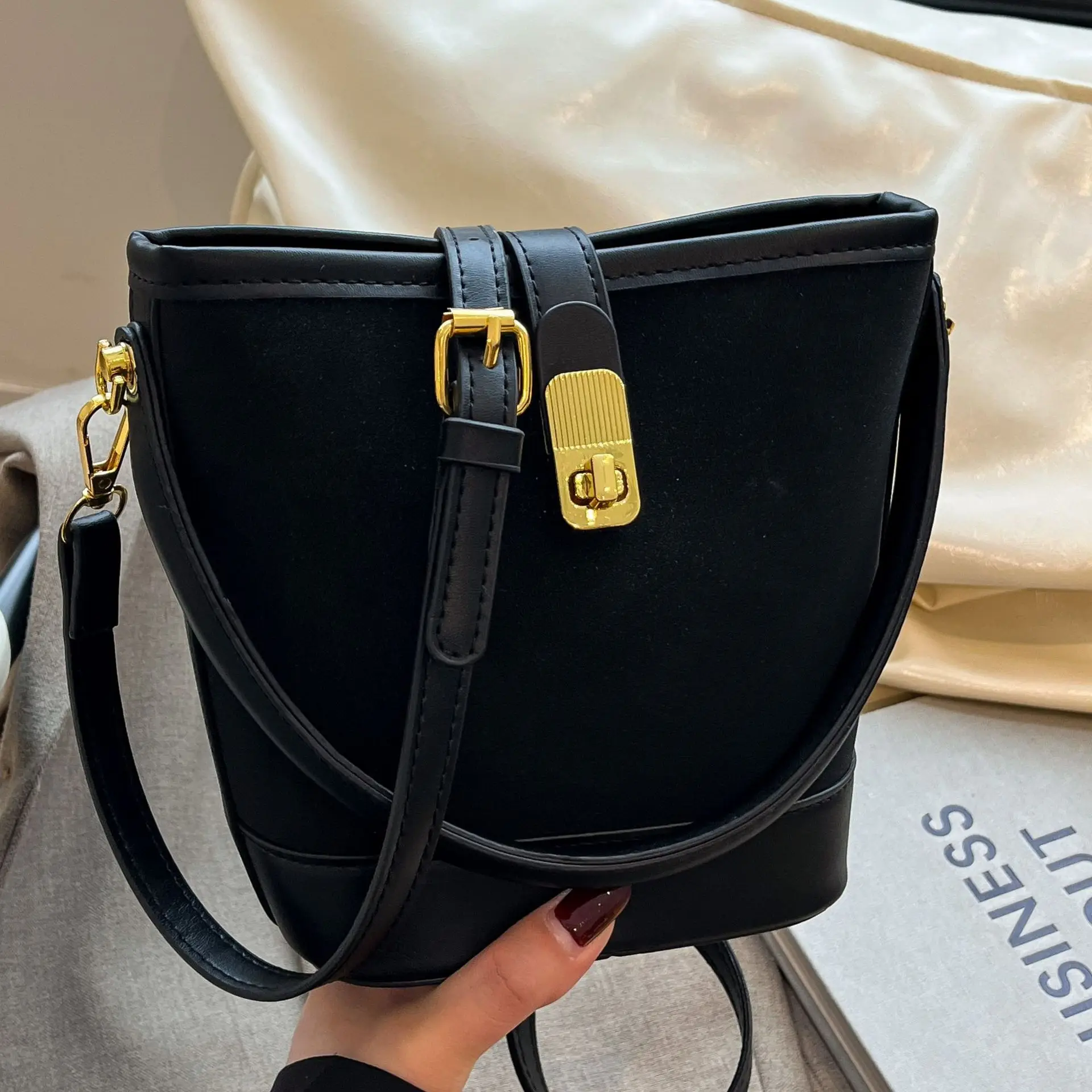 Women's Retro Bucket Bag Brown Leather Shoulder Crossbody - Image 8
