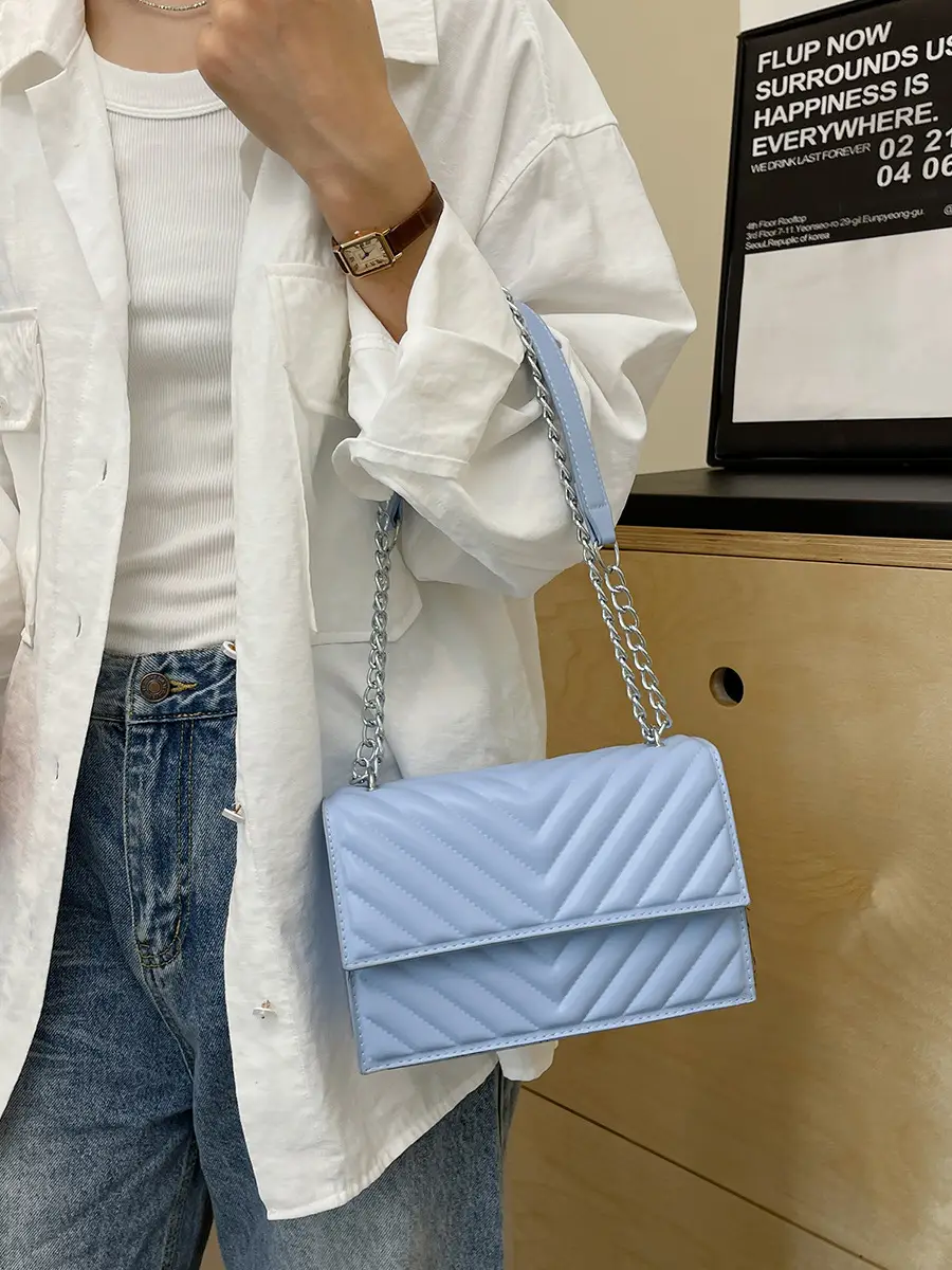 White Quilted Chain Shoulder Bag for Women - Image 4