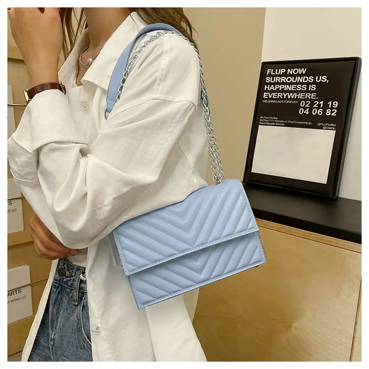 White Quilted Chain Shoulder Bag for Women — feature 21
