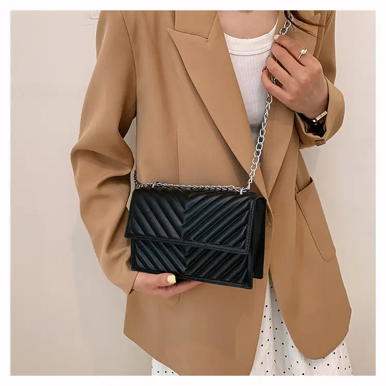 White Quilted Chain Shoulder Bag for Women — feature 28