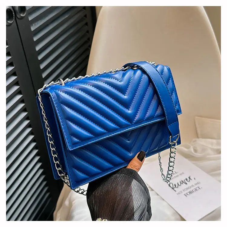 White Quilted Chain Shoulder Bag for Women — feature 39