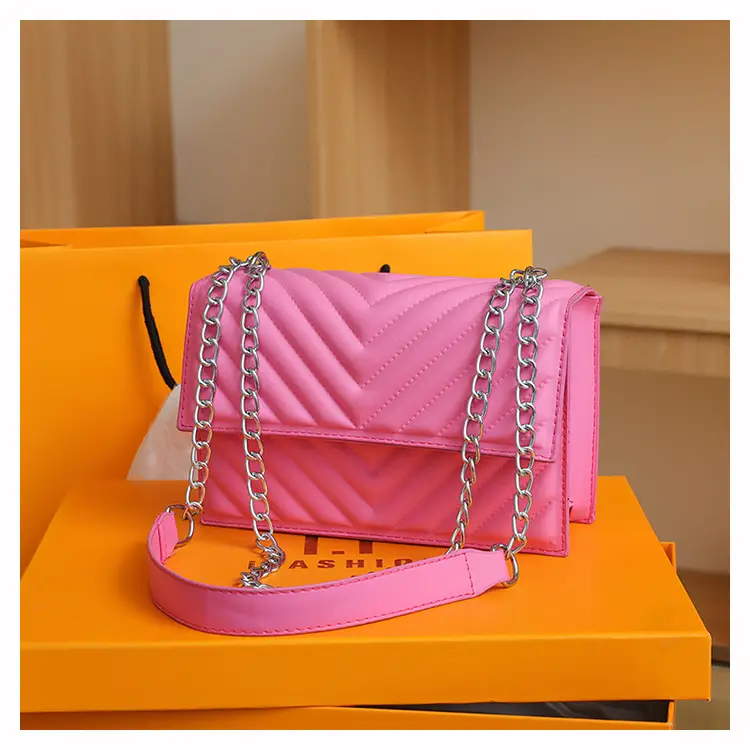White Quilted Chain Shoulder Bag for Women — feature 42