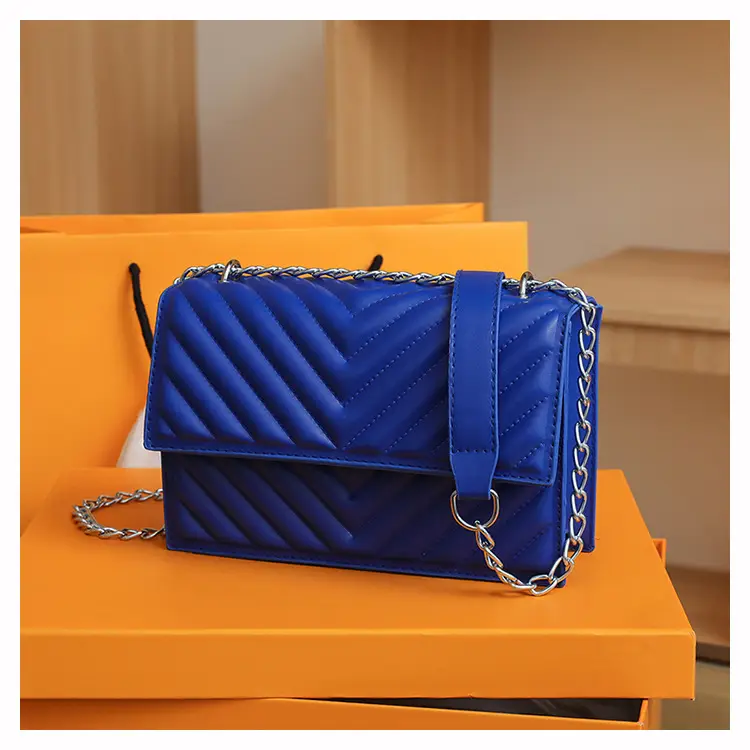 White Quilted Chain Shoulder Bag for Women — feature 46